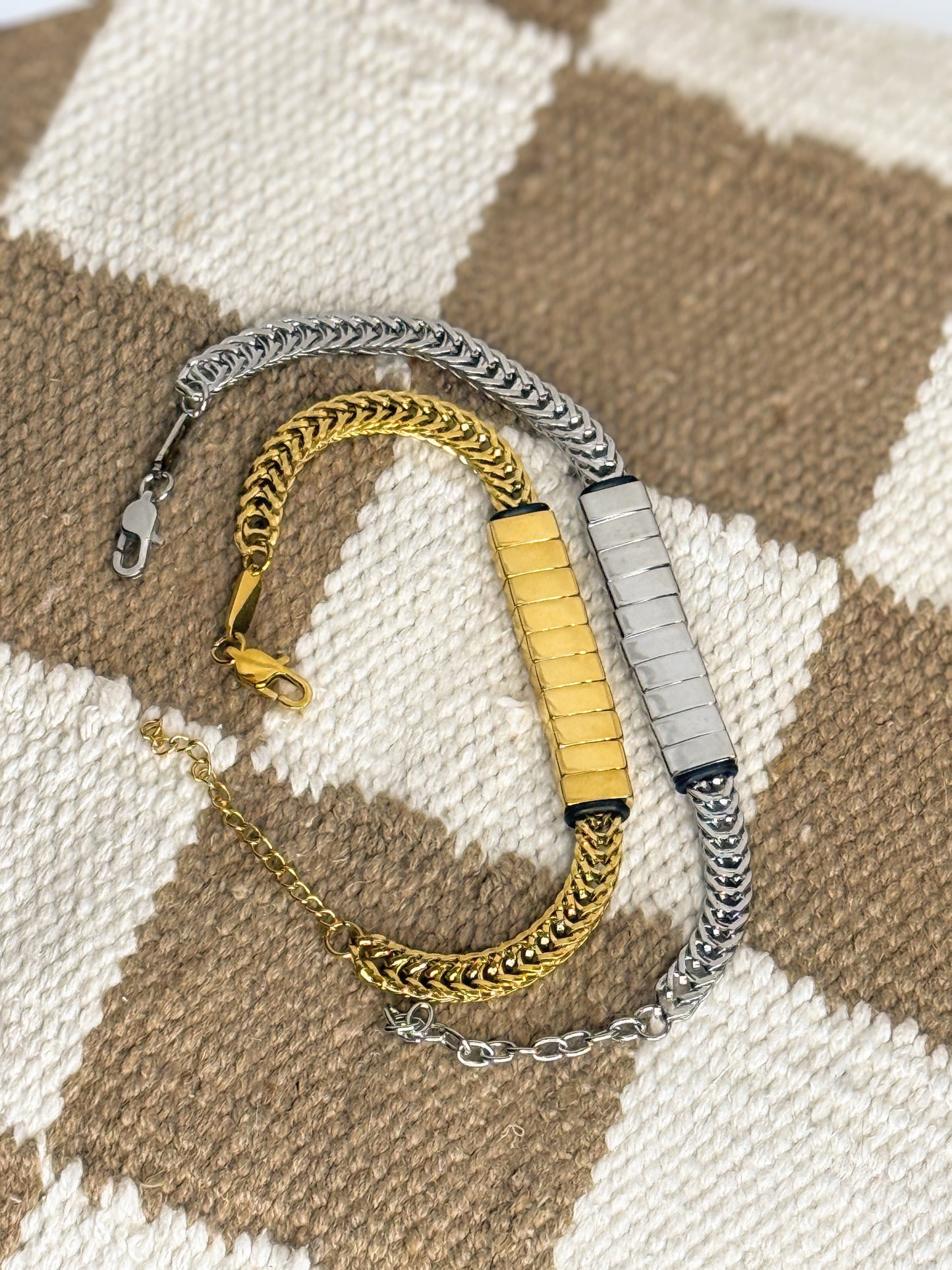 Men's sliding charm bracelet on wrist