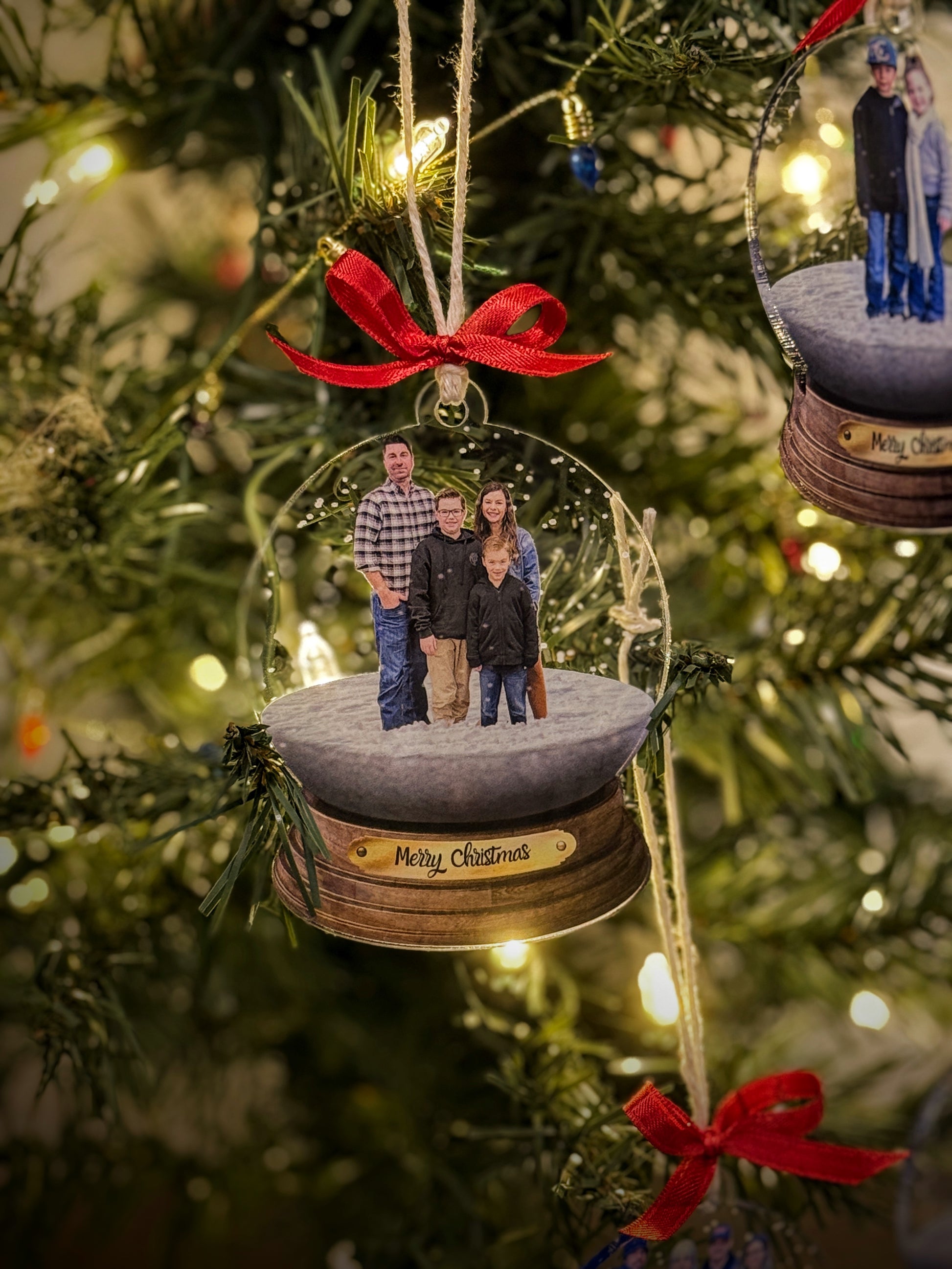 Family portrait photo snow globe ornament example