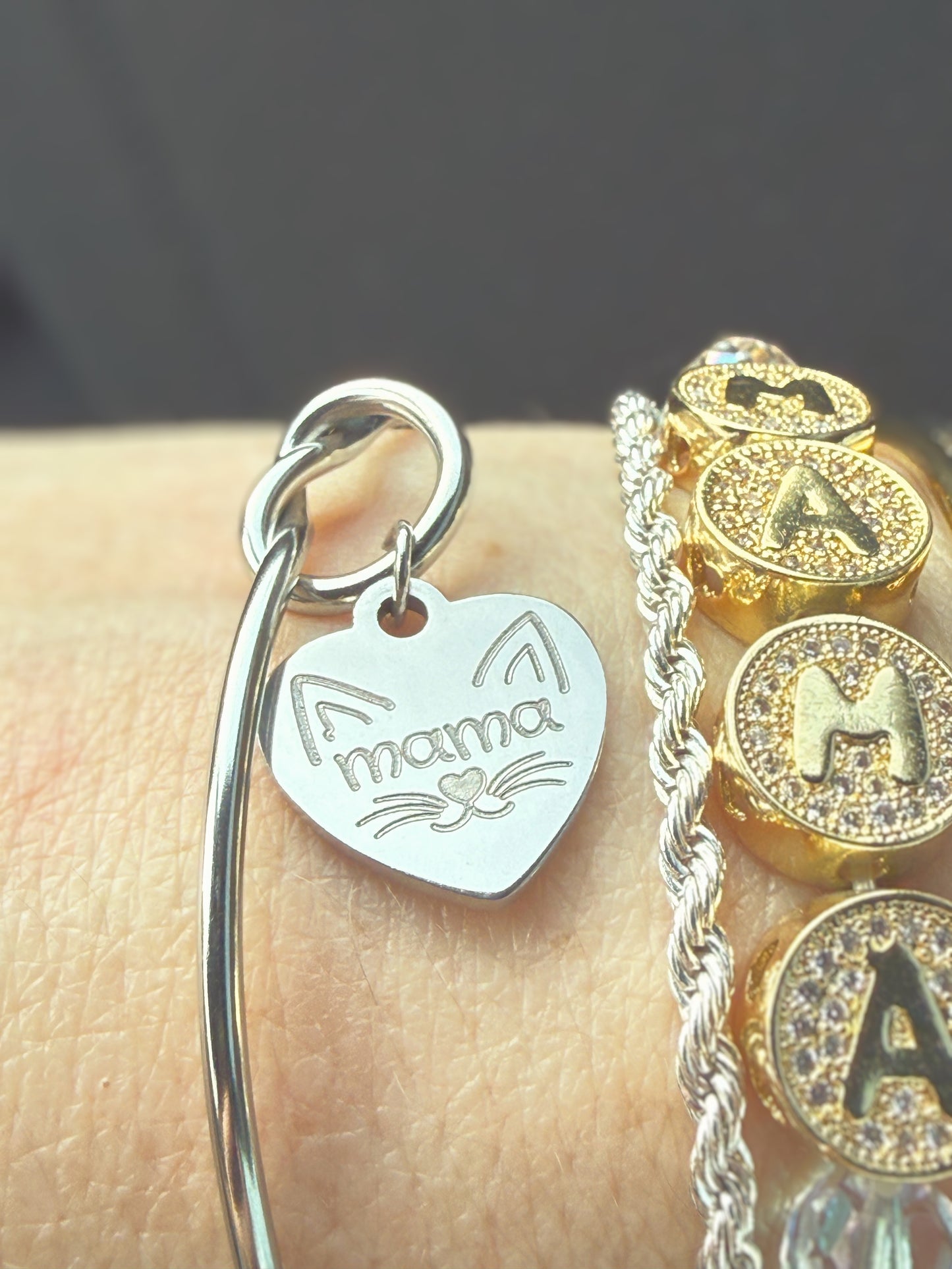 Pet Mama knot bangle bracelet with engraved heart charm