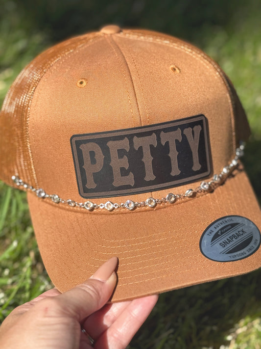 Petty Trucker- with chain